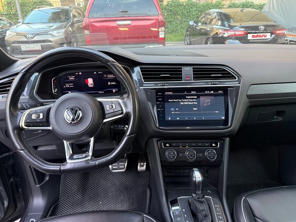 2019 Volkswagen Tiguan Allspace II, серый, 3400000 рублей - вид 5