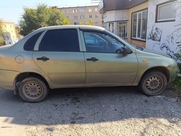 2010 Lada (ВАЗ) Kalina I, зелёный, 180000 рублей