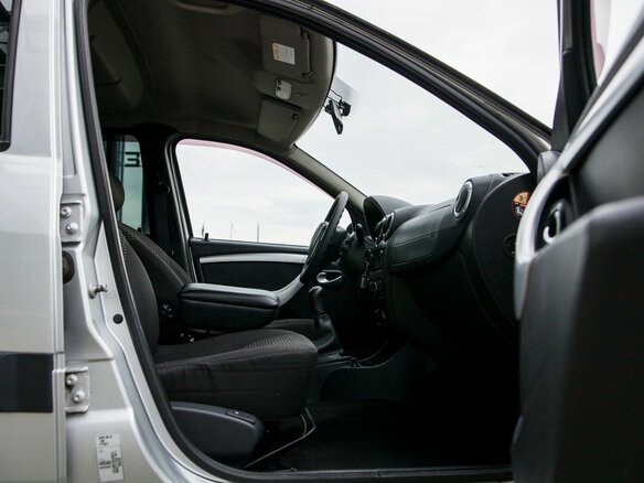 2014 Lada (ВАЗ) Largus I, серебристый, 580000 рублей - вид 10