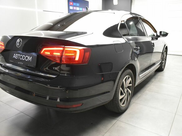 2017 Volkswagen Jetta VI Рестайлинг, чёрный, 1267000 рублей - вид 6