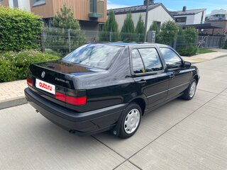 1998 Volkswagen Vento, чёрный, 1500000 рублей, вид 3