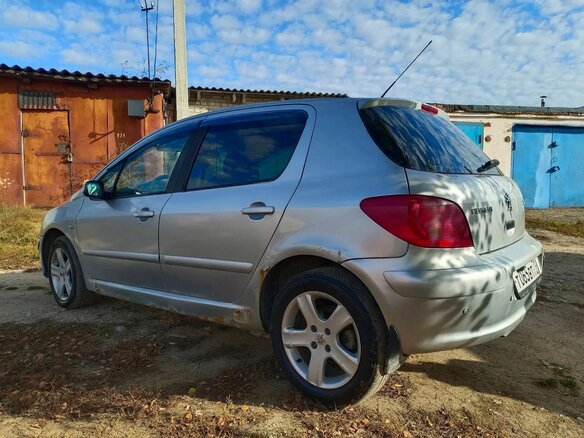 2003 Peugeot 307 I, серый, 210000 рублей - вид 3