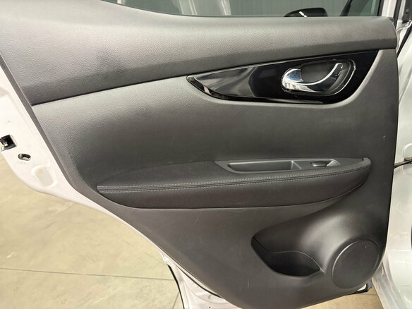 2017 Nissan Qashqai II, серебристый, 1597000 рублей - вид 16