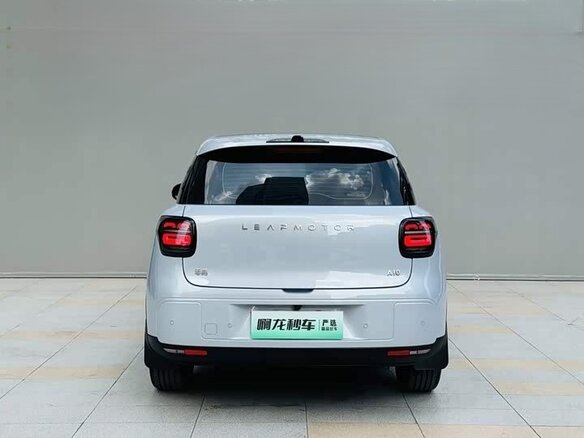 2026 Leapmotor A10 39.8 kWh, серебристый, 1580000 рублей - вид 7