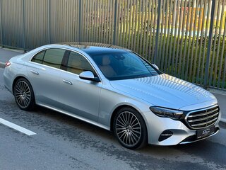 2025 Mercedes-Benz E-Класс 450 VI (W214, S214), серебристый, 12480000 рублей, вид 5