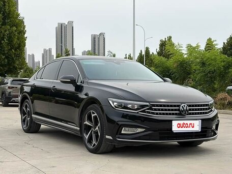 2023 Volkswagen Magotan B8 Рестайлинг, чёрный, 1470000 рублей, вид 3