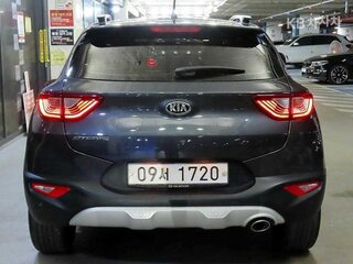 2020 Kia Stonic I, серый, 1450000 рублей, вид 5