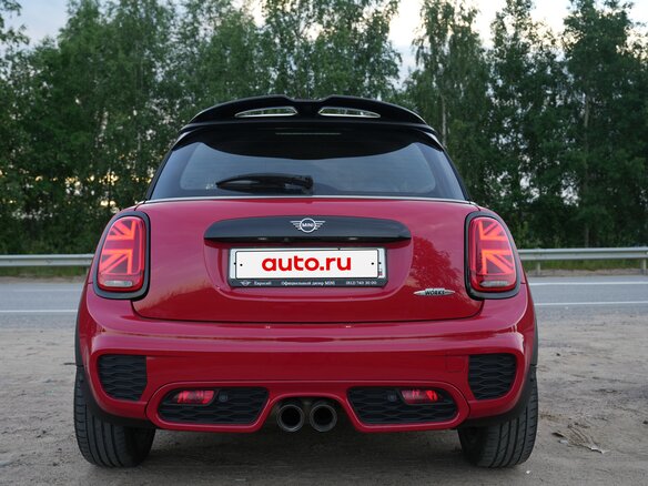 2019 Mini Hatch JCW III (F55/F56) Рестайлинг, красный - вид 10