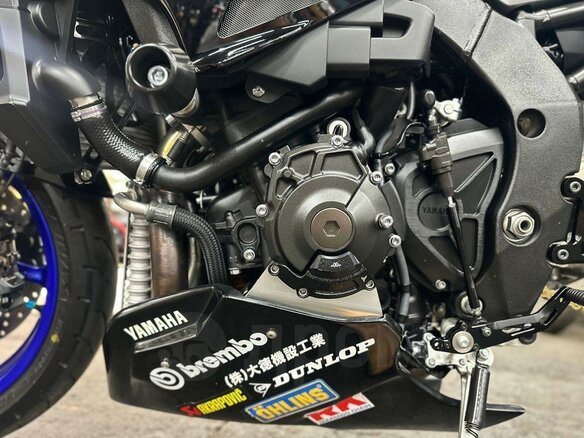 2017 Yamaha MT-10SP, серебристый, 1470000 рублей - вид 19