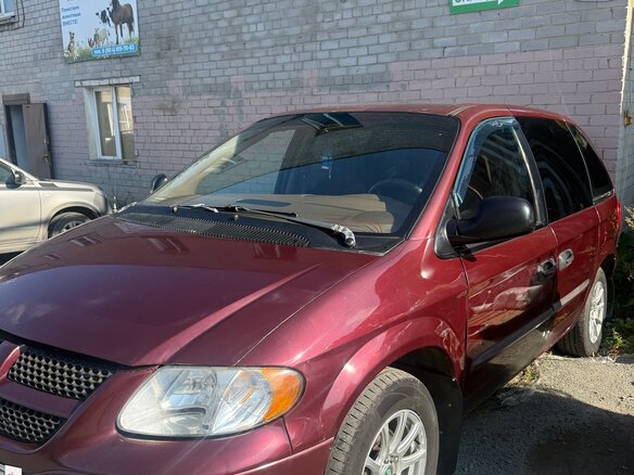 2002 Dodge Caravan 3-speed IV, пурпурный