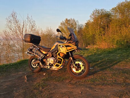 2019 BMW F 750 GS, жёлтый, 1300000 рублей, вид 2