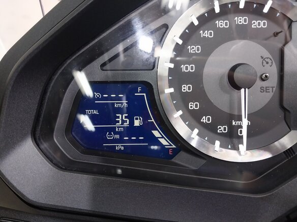 2025 Honda GL 1800 Gold Wing, красный, 3399000 рублей - вид 4