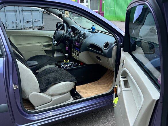 2006 Ford Fiesta Mk5, фиолетовый, 350000 рублей - вид 17