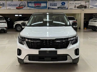 2026 Kia Seltos I Рестайлинг, белый, 1510000 рублей, вид 2