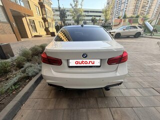 2017 BMW 3 серии 320i VI (F3x) Рестайлинг, белый, 2450000 рублей, вид 4