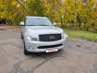 2011 Infiniti QX56 II, серебристый, 2000000 рублей, вид 2