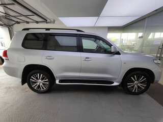 2007 Toyota Land Cruiser 200 Series, серебристый, 2390000 рублей, вид 4