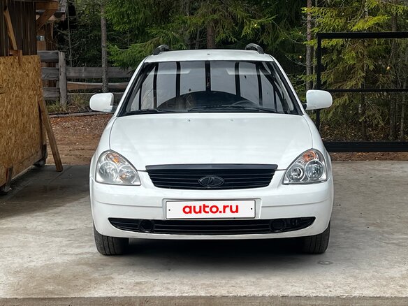 2011 Lada (ВАЗ) Priora I, белый, 190000 рублей - вид 2
