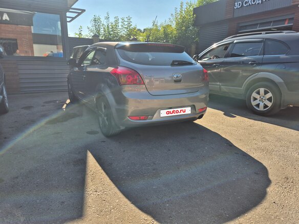 2008 Kia Ceed I, бежевый - вид 2