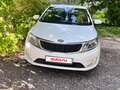 2013 Kia Rio 4-speed III, белый, 950000 рублей - вид 4