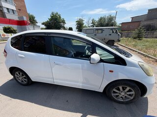 2010 Honda Fit II, белый, 690000 рублей, вид 2