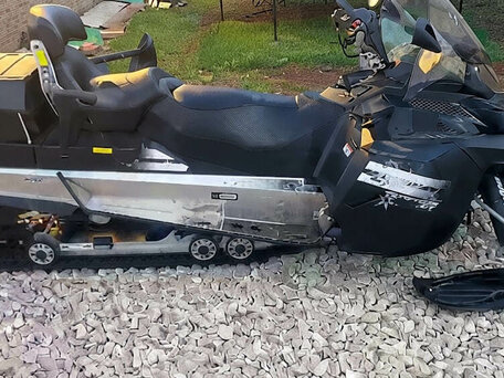 2010 BRP Lynx Adventure, чёрный, 550000 рублей, вид 3