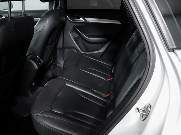 2012 Audi Q3 I (8U), белый - вид 9