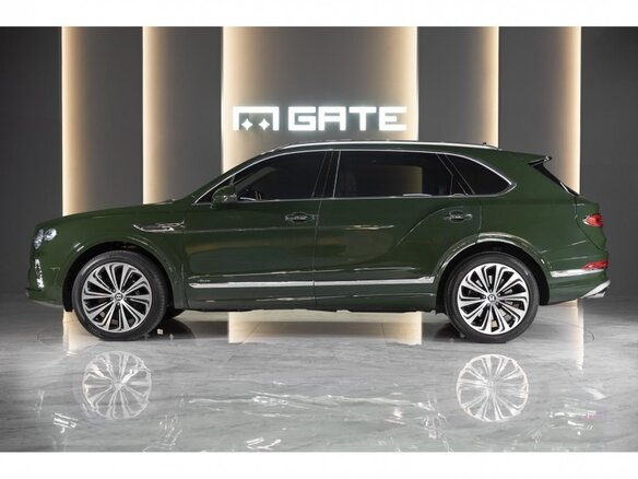 2023 Bentley Bentayga EWB I Рестайлинг, зелёный, 26000000 рублей - вид 12