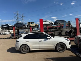2018 Porsche Cayenne S III, белый, 7200000 рублей, вид 3