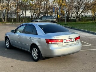 2007 Hyundai Sonata V (NF), серебристый, 525000 рублей, вид 3