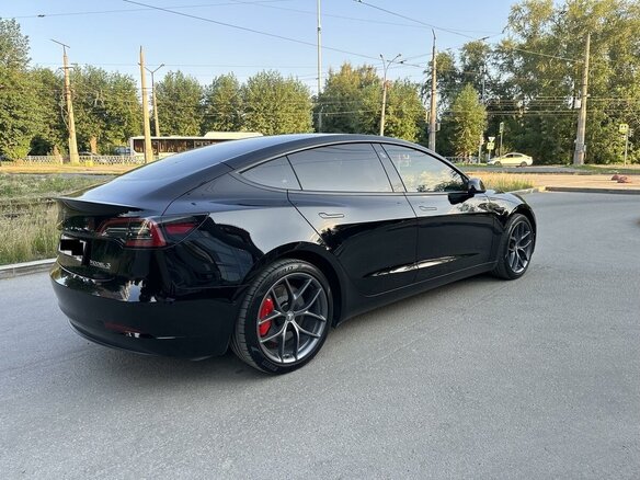 2022 Tesla Model 3 Performance I, чёрный, 4949999 рублей - вид 5
