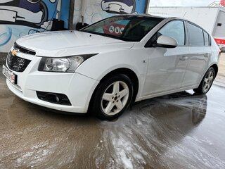2012 Chevrolet Cruze I, белый, 600000 рублей, вид 2