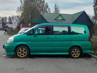 2000 Nissan Serena II (C24), зелёный, 530000 рублей, вид 3