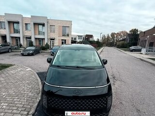 2023 Hyundai Staria I, чёрный, 3990000 рублей, вид 3