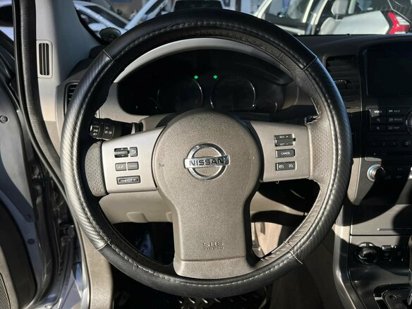 2010 Nissan Pathfinder III Рестайлинг, серый - вид 13