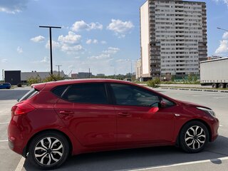 2015 Kia Ceed II, красный, 999999 рублей, вид 2