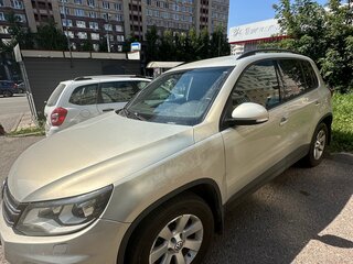 2013 Volkswagen Tiguan I Рестайлинг, серебристый, 1200000 рублей, вид 1