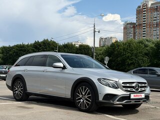 2019 Mercedes-Benz E-Класс All-Terrain 220 d V (W213, S213, C238), серебристый, 2890000 рублей, вид 3