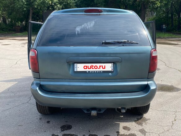 2001 Chrysler Voyager IV, серый, 255000 рублей - вид 5