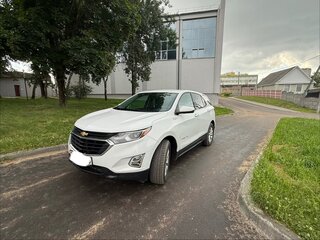 2017 Chevrolet Equinox III, белый, 1400000 рублей, вид 1