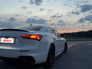 2014 Maserati Ghibli S Q4 III, белый, 5090000 рублей, вид 3