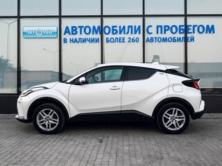 2019 Toyota C-HR I Рестайлинг, белый, 2330000 рублей, вид 2