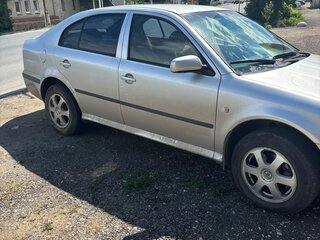 2002 Skoda Octavia I (A4) Рестайлинг, серебристый, 320000 рублей, вид 3