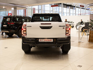 2025 Toyota Hilux VIII Рестайлинг 2, белый, 7685000 рублей, вид 5