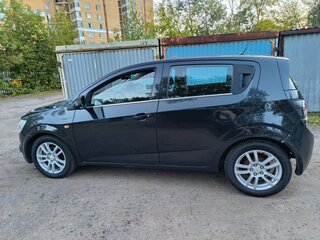 2014 Chevrolet Aveo II, чёрный, 680000 рублей, вид 5