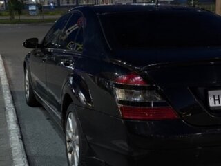 2006 Mercedes-Benz S-Класс 350 V (W221), чёрный, 400000 рублей, вид 3