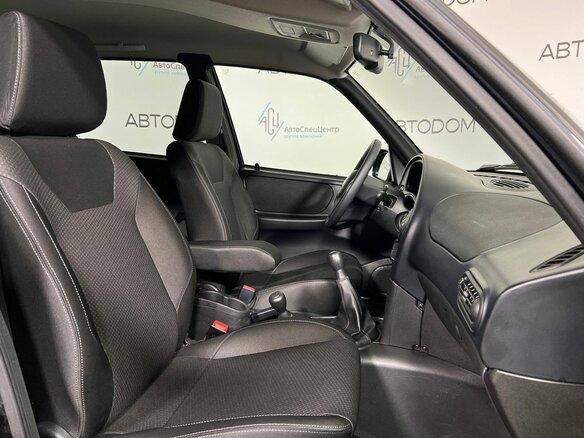 2018 Chevrolet Niva I Рестайлинг, чёрный, 779900 рублей - вид 12