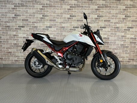 2023 Honda CB 750, чёрный, 995000 рублей, вид 1