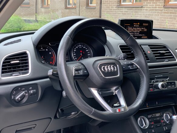 2013 Audi Q3 I (8U), чёрный - вид 25