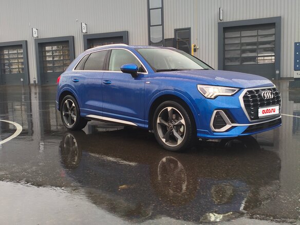 2021 Audi Q3 35 TFSI II (F3), синий, 3400000 рублей - вид 5
